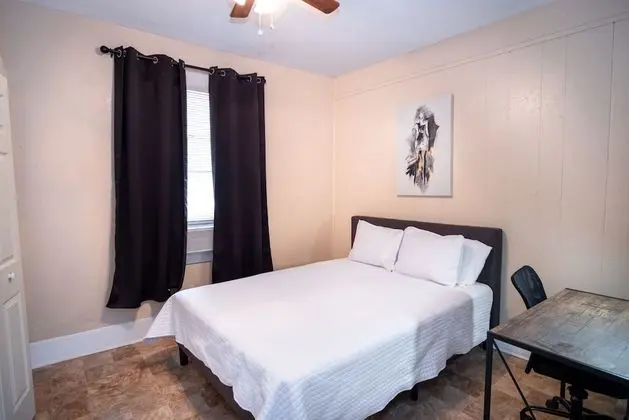 Ev (2 Bedrooms)