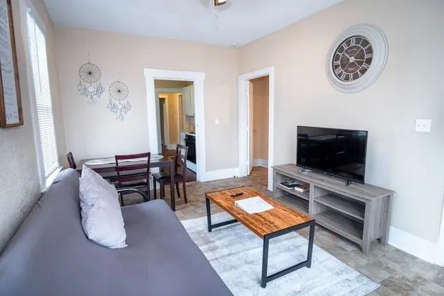 Ev (2 Bedrooms)