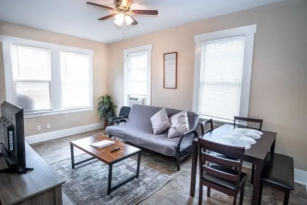 Ev (2 Bedrooms)