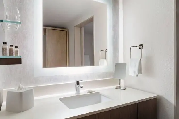 Süit, Birden Çok Yatak, Balkon, Denize Sıfır (Balcony)