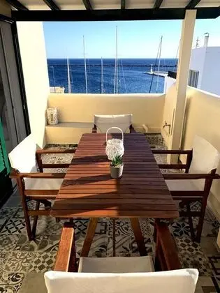 Dört Kişilik Oda, Deniz Manzaralı