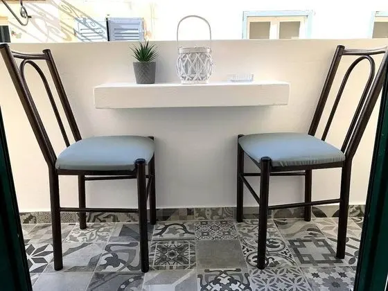 Üç Kişilik Oda