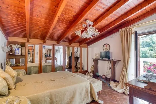 Family Villa, Birden Çok Yatak, Bahçeli (Villa Virginia With Private Pool)