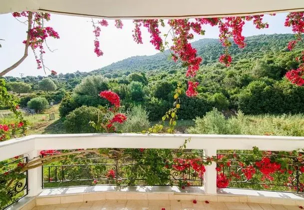 Family Villa, Birden Çok Yatak, Bahçeli (Villa Virginia With Private Pool)