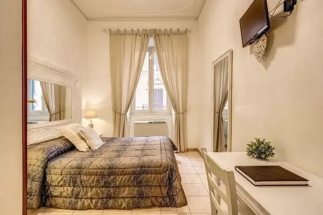 Tek Büyük Yataklı Oda