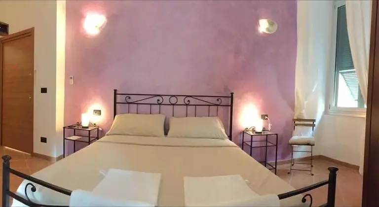 Tek Büyük Yataklı Oda (Glicine)