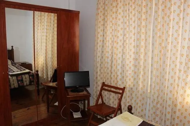 Tek Büyük Yataklı Oda, Ortak Banyo