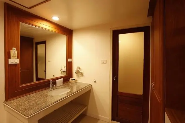 Deluxe Tek Büyük veya İki Ayrı Yataklı Oda