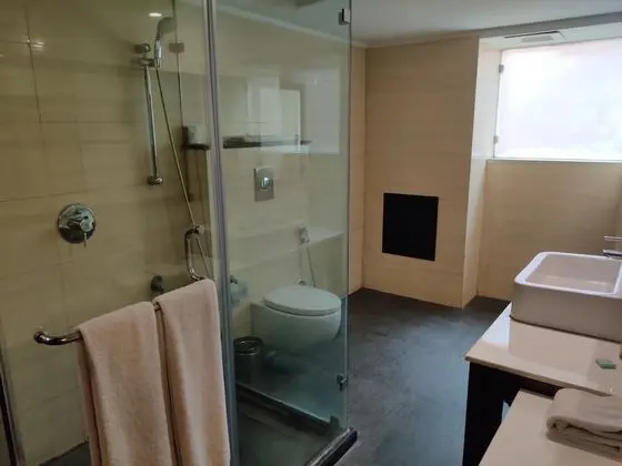 Deluxe Tek Büyük Yataklı Oda, 1 Çift Kişilik Yatak, Sigara İçilmez, Şehir Manzaralı