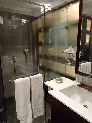 Luxury Oda, 1 En Büyük (King) Boy Yatak