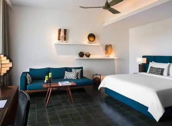 Deluxe Tek Büyük Yataklı Oda, Balkon, Şehir Manzaralı