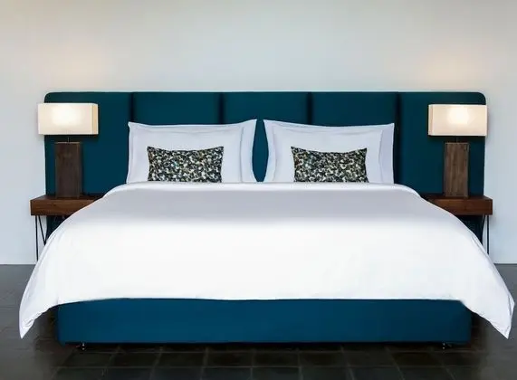 Deluxe Tek Büyük Yataklı Oda, Balkon, Şehir Manzaralı