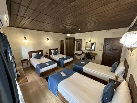 Geniş Aile Odası, Bahçe Manzaralı
