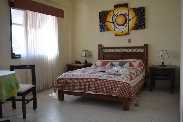 Basic Tek Büyük Yataklı Oda, 1 Büyük (Queen) Boy Yatak