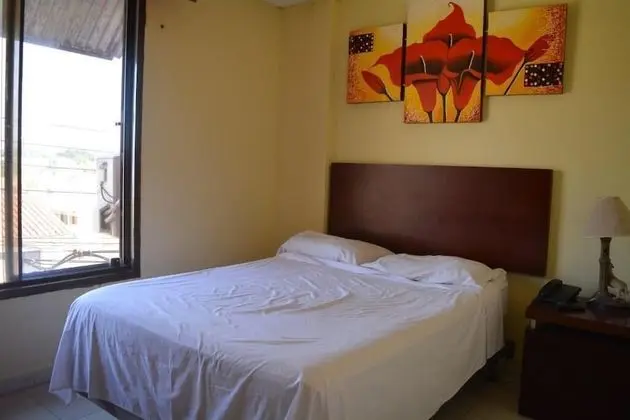 Basic Tek Büyük Yataklı Oda, 1 Büyük (Queen) Boy Yatak