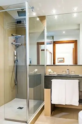 Standard Tek Büyük veya İki Ayrı Yataklı Oda