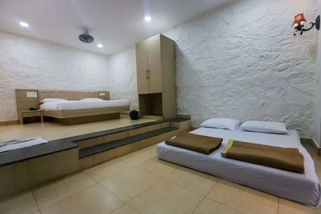 Deluxe Tek Büyük Yataklı Oda, Bahçe Manzaralı