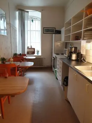 Basic Tek Büyük Yataklı Oda