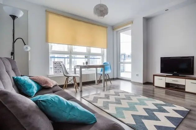 Apart Daire, 1 Çift Kişilik Yatak ve Çekyat (Kaczorowskiego 7/285)