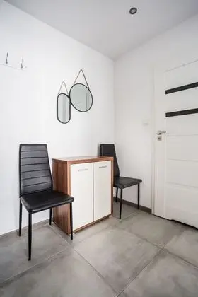 Apart Daire, 1 Çift Kişilik Yatak ve Çekyat (Kaczorowskiego 7/285)