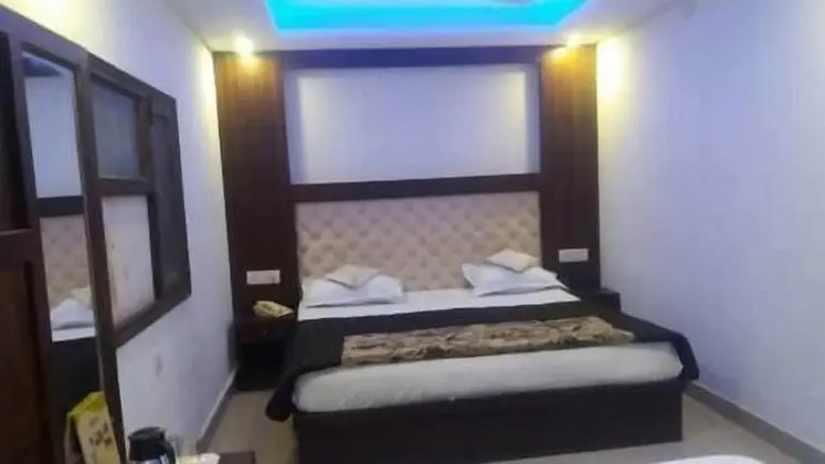 Super Deluxe Room