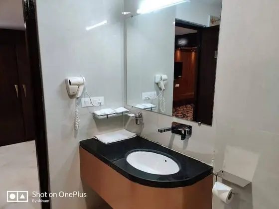 Royal Tek Büyük Yataklı Oda