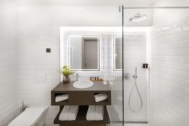 Superior room with French balcony