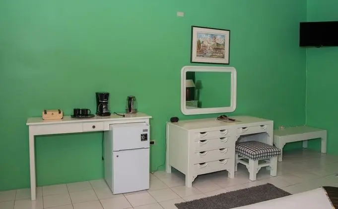 Basic Tek Büyük Yataklı Oda