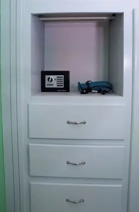 Basic Tek Büyük Yataklı Oda