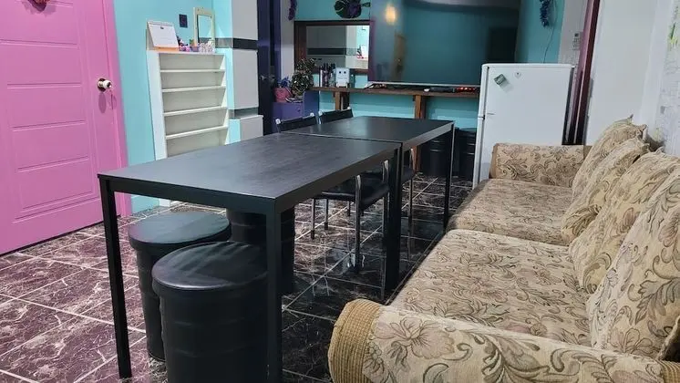 Ev