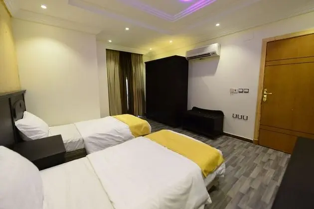 Apartment Two Bedroom With Kitchen