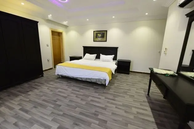 Apartment Two Bedroom With Kitchen