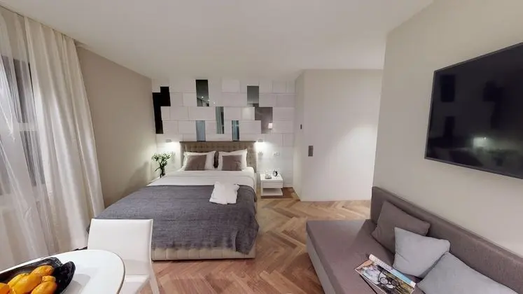 Studio Apartment Senior