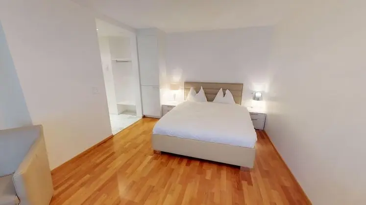 Studio Apartment Senior