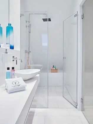1 Bedroom Apartment Mini