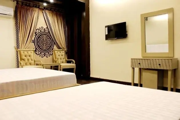 Deluxe Üç Kişilik Oda