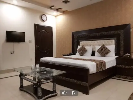 Deluxe Tek Büyük Yataklı Oda