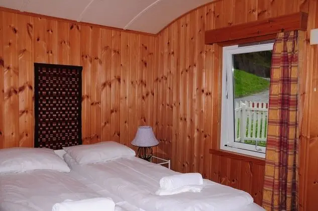 Krossen apt 3. First floor, 2 bedrooms, Fjord View