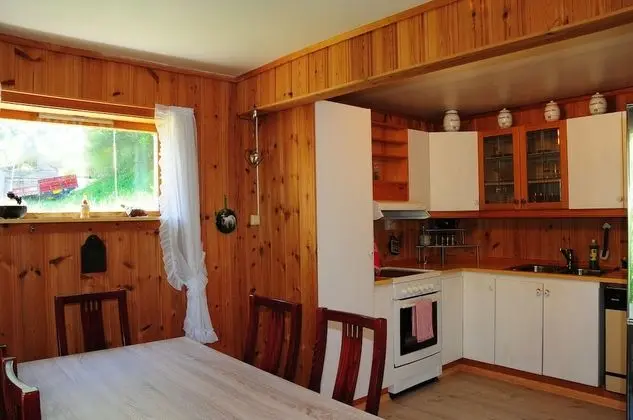 Krossen Ground floor apt, 3 bedrooms, Fjord View