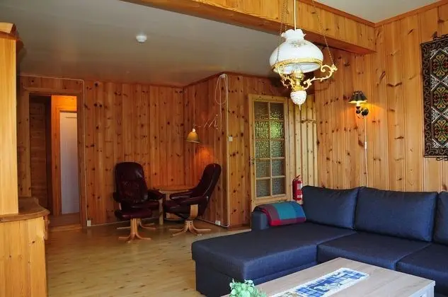 Krossen Ground floor apt, 3 bedrooms, Fjord View