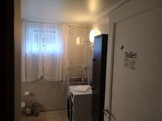 Krossen Ground floor apt, 3 bedrooms, Fjord View