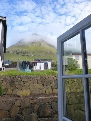 Tek Kişilik Oda, Ortak Banyo, Köşe