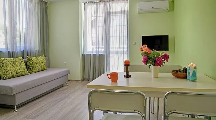 Fresh Morning Apartment