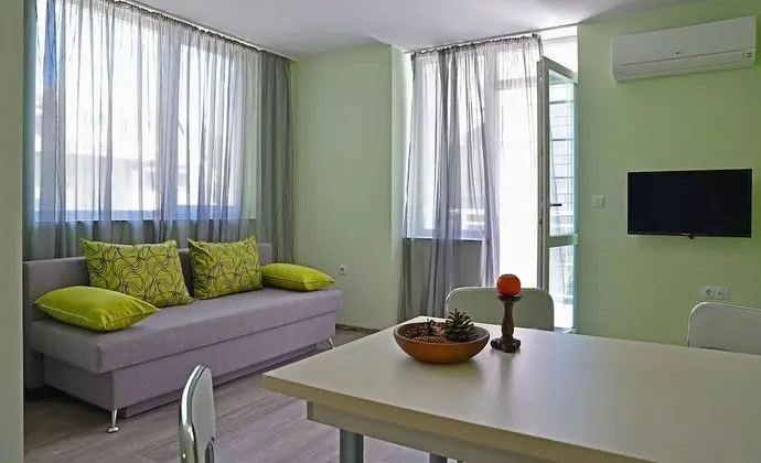 Fresh Morning Apartment