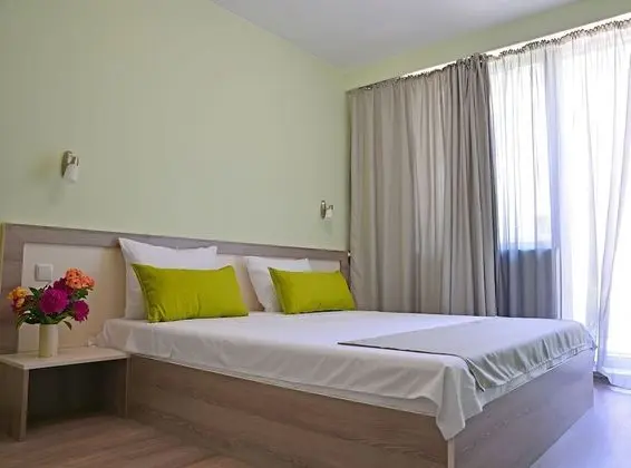 Tek Büyük Yataklı Oda