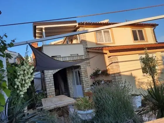 Apart Daire (Visnja - 10 meters to the sandy beach)