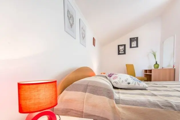 Apart Daire (Višnja - free parking - A1(2+2))