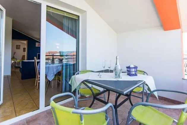 Apart Daire (Višnja - free parking - B2(2+2))
