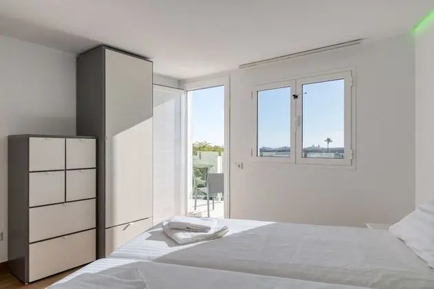 Bungalov, 2 Yatak Odası, Teras, Havuz Manzaralı