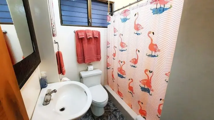Standard Üç Kişilik Oda, Sigara İçilmez, Avlu Manzaralı